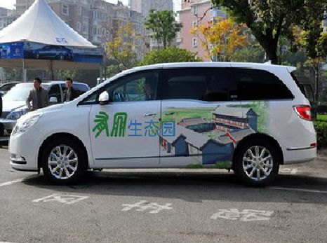 丽水户外车贴喷绘如何保持效果?